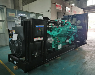 德科1200KW/400V陸用發電機應用于某房地產項目